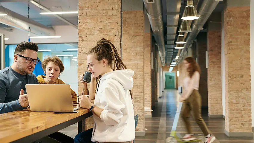 How to Write a Job Description That Attracts Top Talent