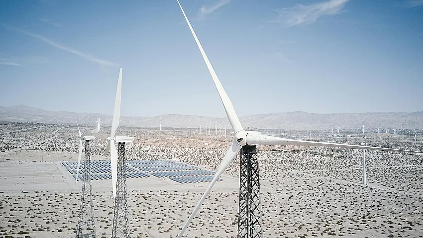 Powering Success: Overcoming Energy and Utility Staffing Challenges in 2025-26